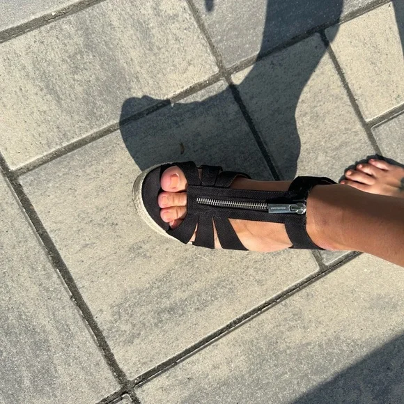 Michael Kors Wedges - Picture 3 of 7